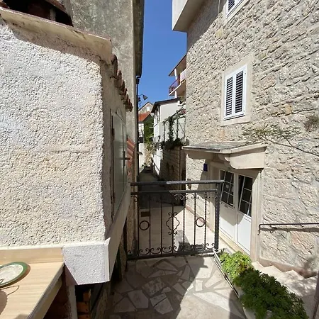 Apartment Karla Makarska
